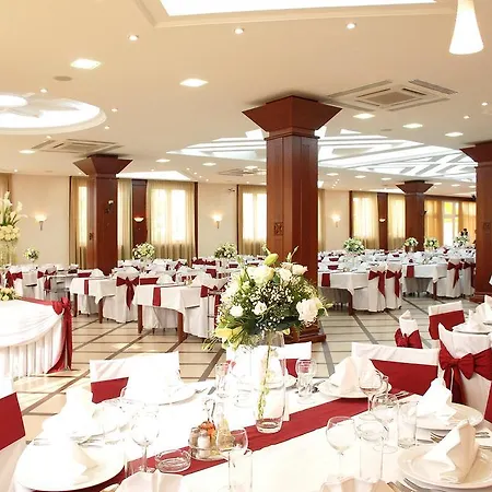 奥拉萨克酒店 3* 贝尔格莱德