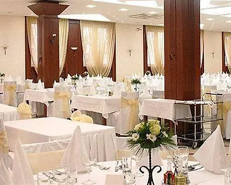 酒店 奥拉萨克酒店 3*