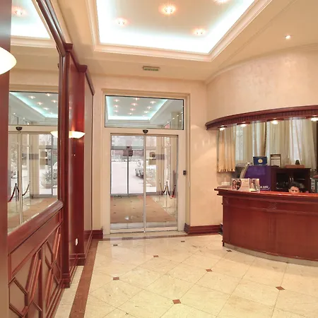 奥拉萨克酒店 酒店 3*