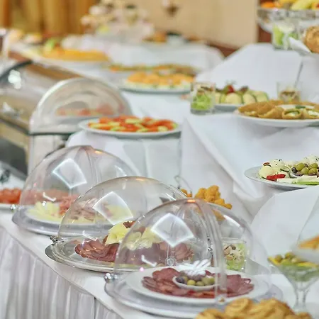 奥拉萨克酒店 酒店