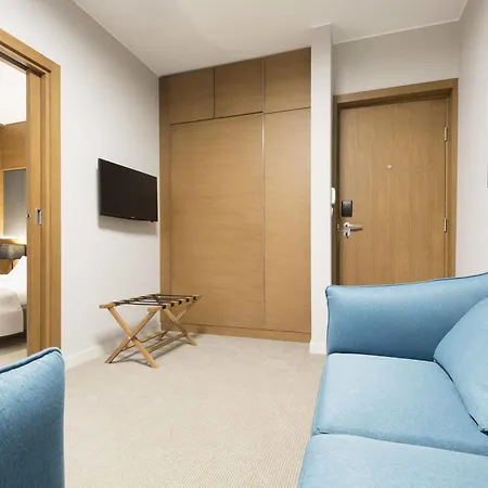 奥拉萨克酒店 3* 贝尔格莱德